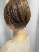 アウラ(AURA)&nbsp;カーキベージュボブ