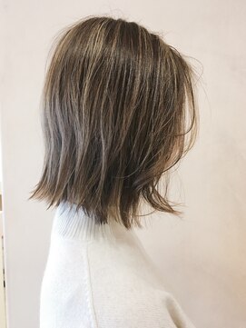 モリオ フロム ロンドン 鶴瀬店 【morio鶴瀬】20代30代40代ハイライト外ハネボブ前髪無し