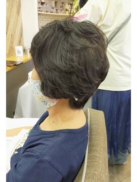 ミカサ(micasa) トップフワッとパーマカット