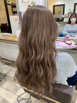 リッカヘアー(Ricca hair)&nbsp;ブラウンアッシュ☆大人可愛いなみなみウェーブロング20代30代