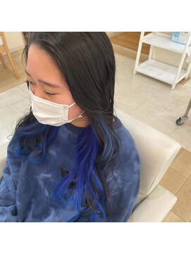 ヘアメイク アージュ 大野城 下大利店(HAIR MAKE age) インナーカラーブルー×顔まわりカット　20代30代