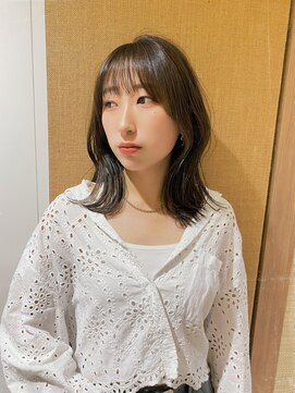 クーナバイトマト 横浜(Cuna by TOMTO) 【RYOSUKE】顔周りレイヤー_ミディアムヘア_オリーブグレージュ