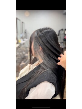 ジャパンデザイナーズアカデミー ブリーチ込みインナーカラー(グレージュ)【堺 深井】