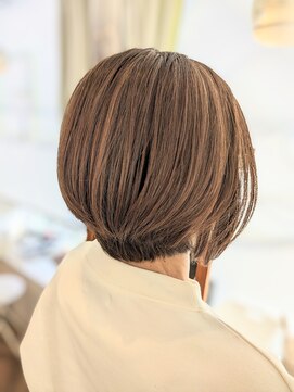 レリビー アウラ(LELiBE_'aula) ショートボブ