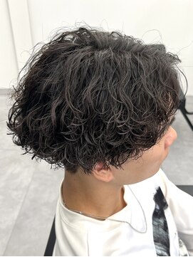 ノイセル 心斎橋(Noisyle) 波巻きパーマ×スパイラルパーマ×センターパート