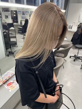 キング 高槻(K!ng) 縮毛矯正髪質改善ハイライトレイヤーカット枚方美容室エクステ