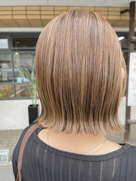 マティラ(matira) ぷっつりカットと透明感ナチュラルカラー