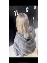 トムキャット(TOM CAT) ホワイトベージュ