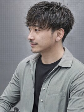 ビューティースペースラルジュヘアー(Beauty Space Large hair) メンズショートパーマ風無造作ナチュラル大人カジュアル