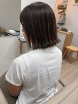 イエン(ien) 細めハイライトカラー