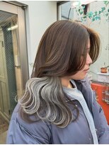 モモ(momo)&nbsp;ホワイトベージュ抜きっぱなしインナーカラーイヤリングカラー