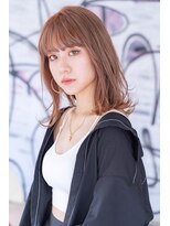 アメリ 新宿(Ameri)&nbsp;Ameri 外ハネミルクティベージュ　イルミナカラー【新宿】