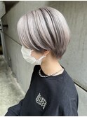 ホワイト×グレー セクションカラー