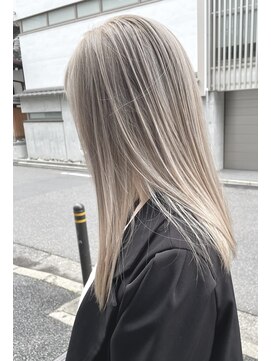 アンユージュアル(unusual) ホワイトカラー/ホワイトアッシュ/ブロンド/グレージュ