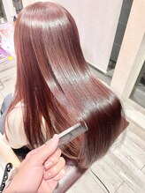 カラー毛にはヘアチューニングや酸性ストレートでダメージレスに対応♪