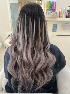 クラン ヘアーアンドスタジオ(CLAN hair & studio) grey