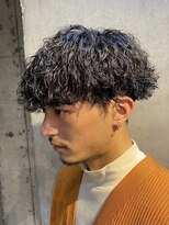ウニカ デ メン(UN1CA de MEN) 波巻きスパイラルパーマメンズマッシュパーマツイストパーマ