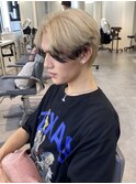 エンドカラー　ブラック　ホワイトベージュ　MOMO