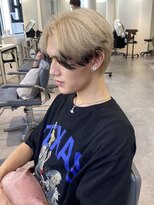 ユーフォリア 渋谷グランデ(Euphoria SHIBUYA GRANDE) エンドカラー ブラック ホワイトベージュ MOMO