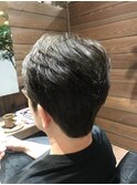 オリーブカラーのショートスタイル　白髪染め　30代、40代、50代