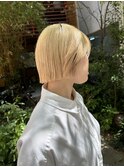 blonde bob