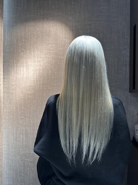 ラニシス ヘアー(Lanisis Hair) ホワイトベージュ