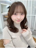 ミディアムウェーブ巻きシースルー前髪/オリーブベージュ