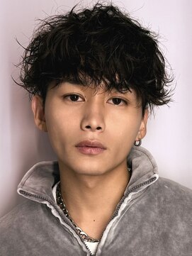 アイビーズ(IVYS) ツイストスパイラルシャドウパーマ無造作マッシュツーブロック