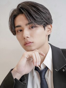 カライング(ing) スーツ短髪ツーブロック束感モテる黒髪シークレットパーマ流行