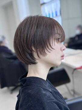ペウル(PEWL) 柔らかレイヤーショート【静岡ショート】【似合わせカット】
