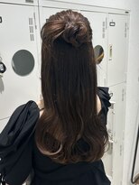 ユニークバイケンジ 町田(unique KENJE) ゆるふわカチモリハーフアップ