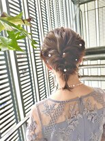 エス ヘアメイク スペース(es hair make space) ゆるふわ編みおろしスタイル