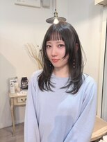 ロッカ(ROCCA) 透明感バング×くびれミディ