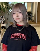アルジャーノンシロ(ALGERNON shiro)&nbsp;透明感ミルクティーグレージュ切りっぱなしボブ
