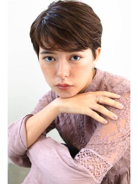 アコロン(acoron) 小顔カット＿マニッシュ ＿フレンチボブ ＿美髪＿ネイビーカラー