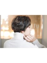 ウタ&nbsp;【ｕｔａ　浮田】　マニッシュショート×ネイビーカラー