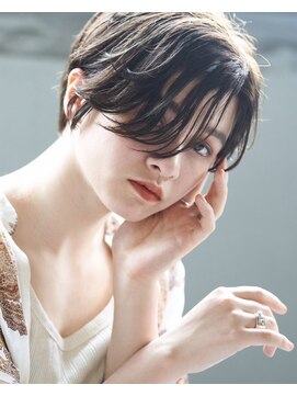 クロム バイ リエット(Chlom by Lietto) Chlom☆新宿 ハイライトベージュイルミナカラーハンサムショート