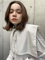 レオニード 表参道(LEONID)&nbsp;ベージュ/イルミナカラー/くびれヘア