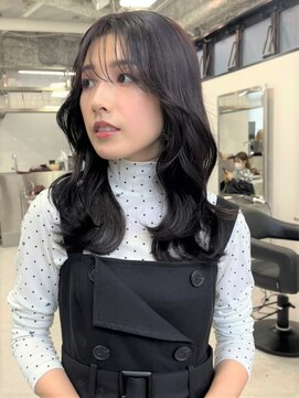 ベレーザシェルト(Beleza scelto) ba1829透明感暗髪アッシュブラックセシルカット外巻きパーマ