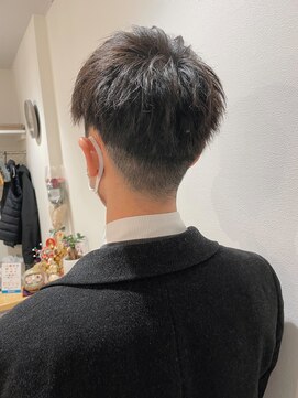 ノワ 三鷹店(Nowa) メンズショート【アップバング・ツーブロック・刈り上げ】