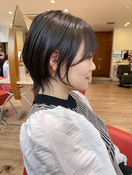 レクタ(recta) イメチェン モード フェミニン ダークアッシュ 外ハネ ひし形