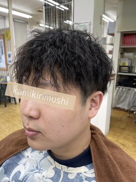 カットクラブ 髪切虫(CUT CLUB 髪切虫) ツイストスパイラルパーマ