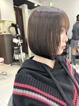 ユーフォリア エヌ 池袋サンシャイン通り店(Euphoria +n) 顔まわりレイヤーボブ/小顔効果◎10代20代30代
