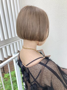 カサネ(casane) ミニボブ　シアーベージュ