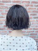 20代30代40代くせ毛風ボブパーマ丸みショート小顔カット抜け感