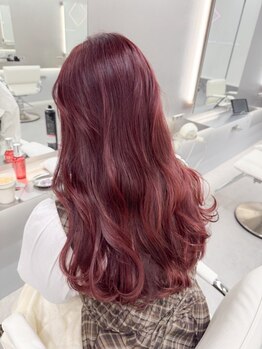 レイミュー 千葉(Lei miu)の写真/透明感溢れるナチュラルな色味が自慢。最新デザインで周りと差がつくワンランク上の仕上がりに。
