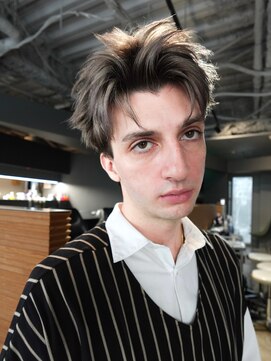 ニーィ バイ カータ(Niii by CARTA) ナチュラルショート