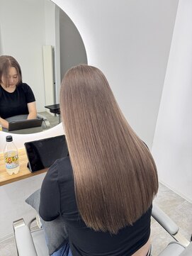 シラフ(SHIRAF) ミルクティーグレージュ