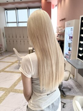 リー 梅田(Lee) ブリーチ2～3回必須/ブロンド/ホワイト/ケアブリーチ/ミルクティ