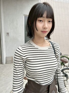 イン(in.) 黒髪ウルフ/ウルフボブ/顔まわり